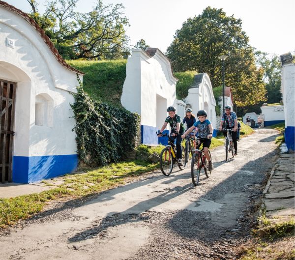 Hore dole vinohrady Strážnicka