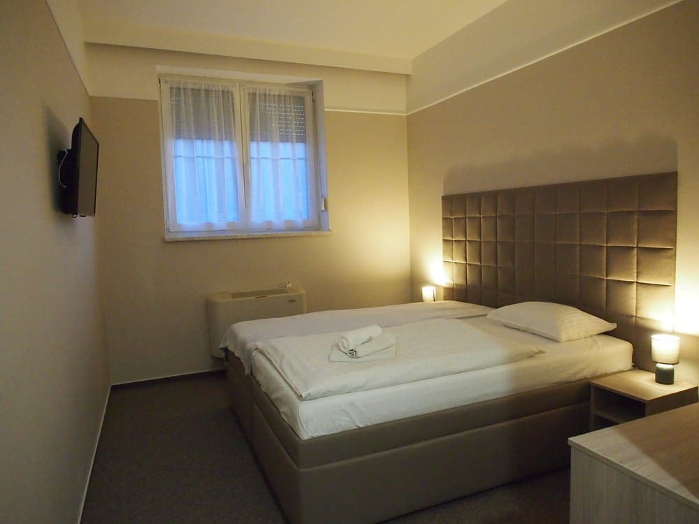 Penzion U Hroznu: 2 lůžkový pokoj