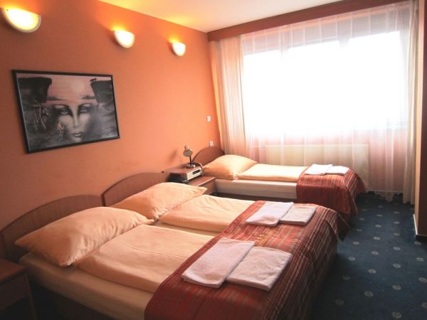 Hotel PANON: 3 lůžko Economy